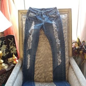 Dolce & B destroyed jeans